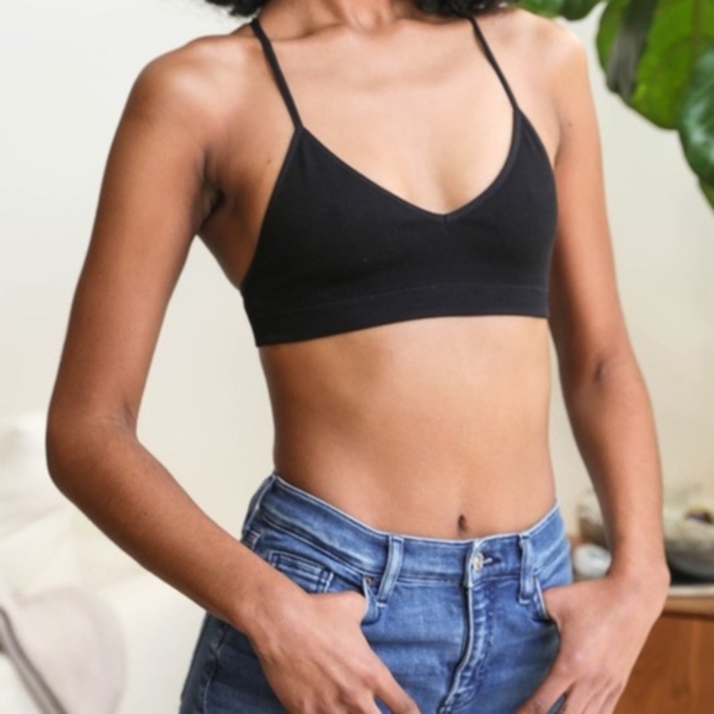 Black Moon Seamless Minimalist Bralette - Picture 2 of 3